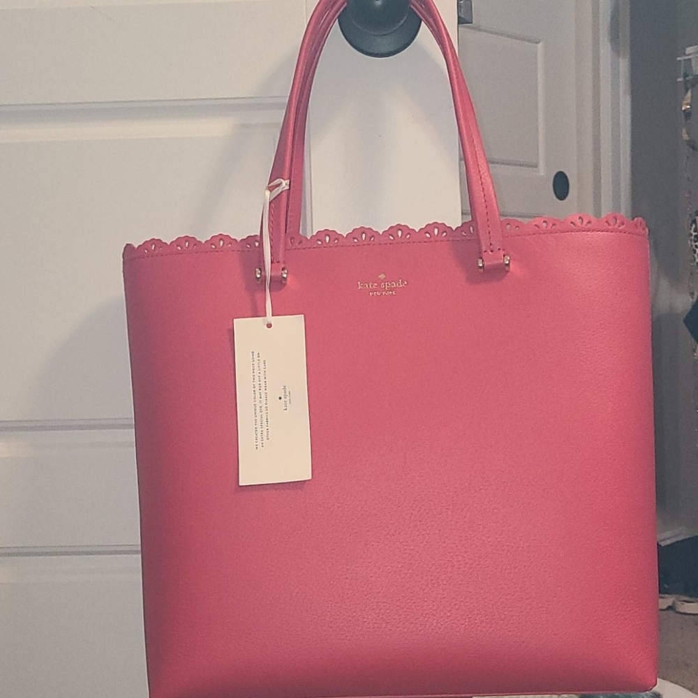 Kate Spade Fordham Court Handbag.